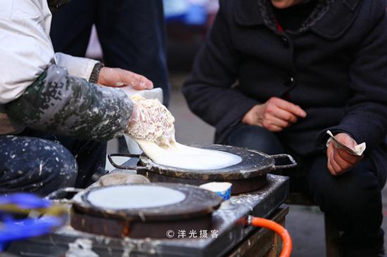 看看安徽文化古城,六尺巷故里桐城都必须准备些啥?才能算是过年