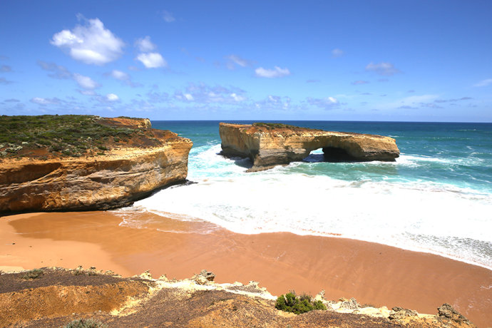 【<a data-cke-saved-href='http://travel.sina.com.cn/aodaliya-lvyou/?from=b-keyword' href='http://travel.sina.com.cn/aodaliya-lvyou/?from=b-keyword' target='_blank'><em>澳大利亚</em></a>】自驾大洋路,一路看尽南半球的绝美风景