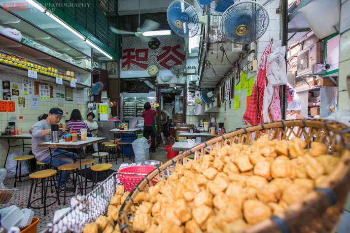 坚持传统制作工艺,香港这家豆腐店火了一百年